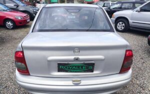 Chevrolet Corsa Prata 2